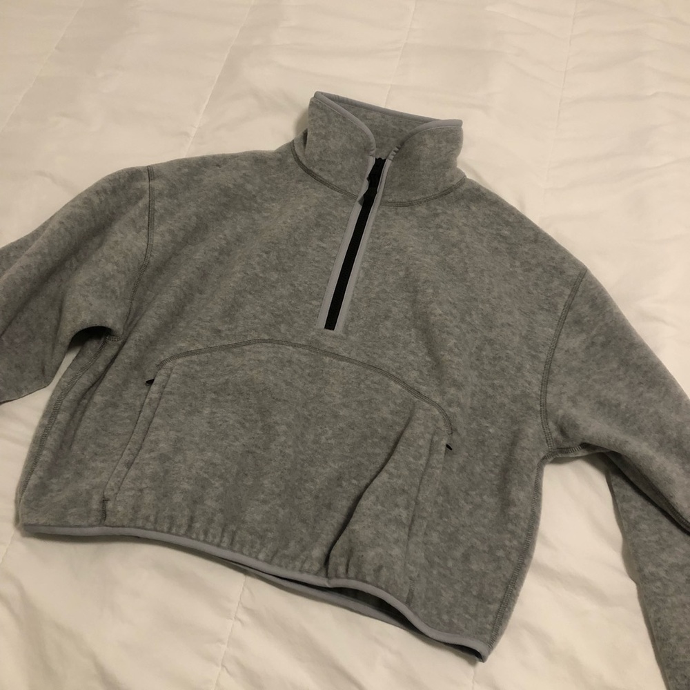 Aritzia TNA Terrain Quarter Zip